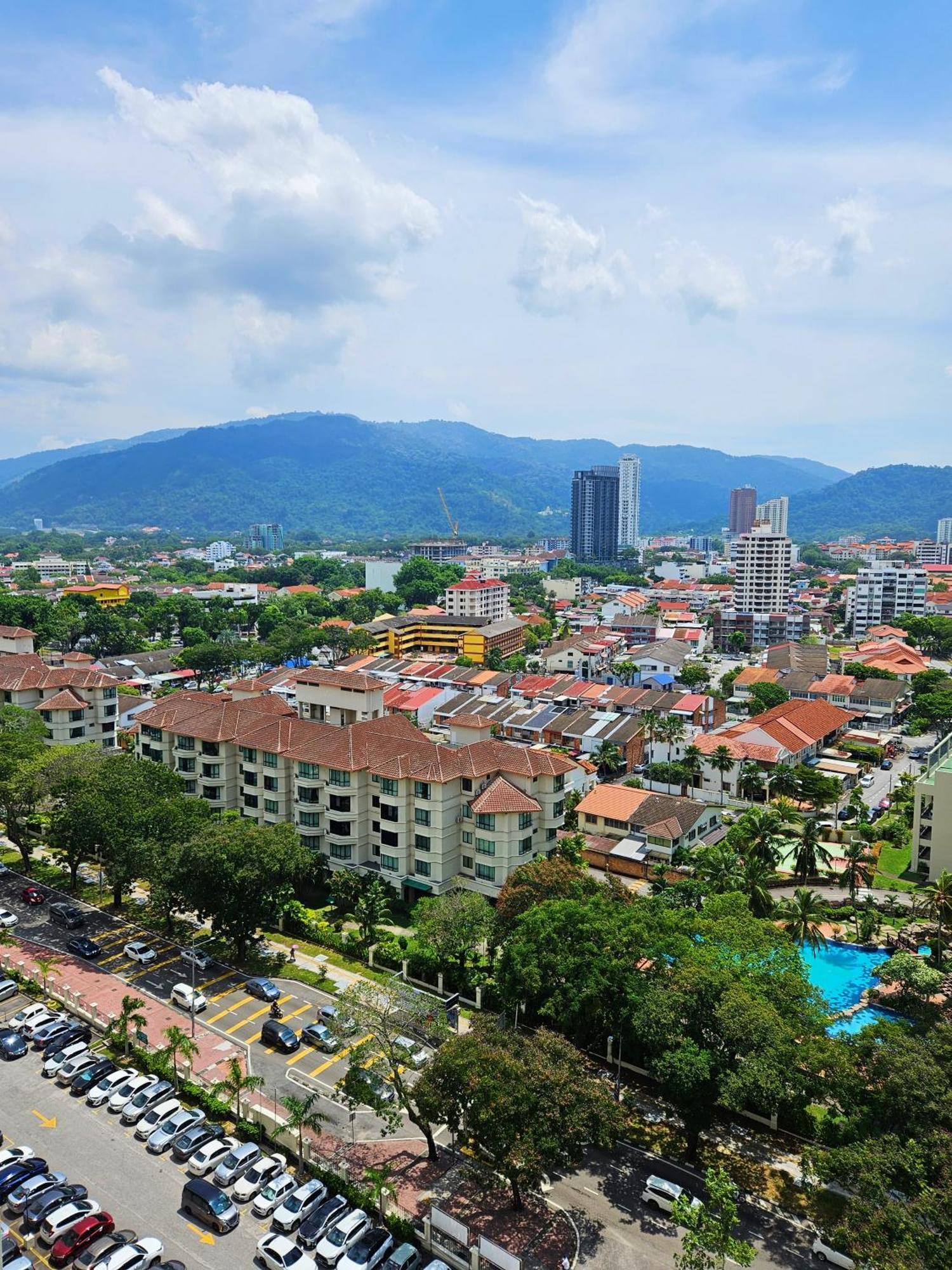 Mansion One By Sky Hive Apartment George Town Exterior photo