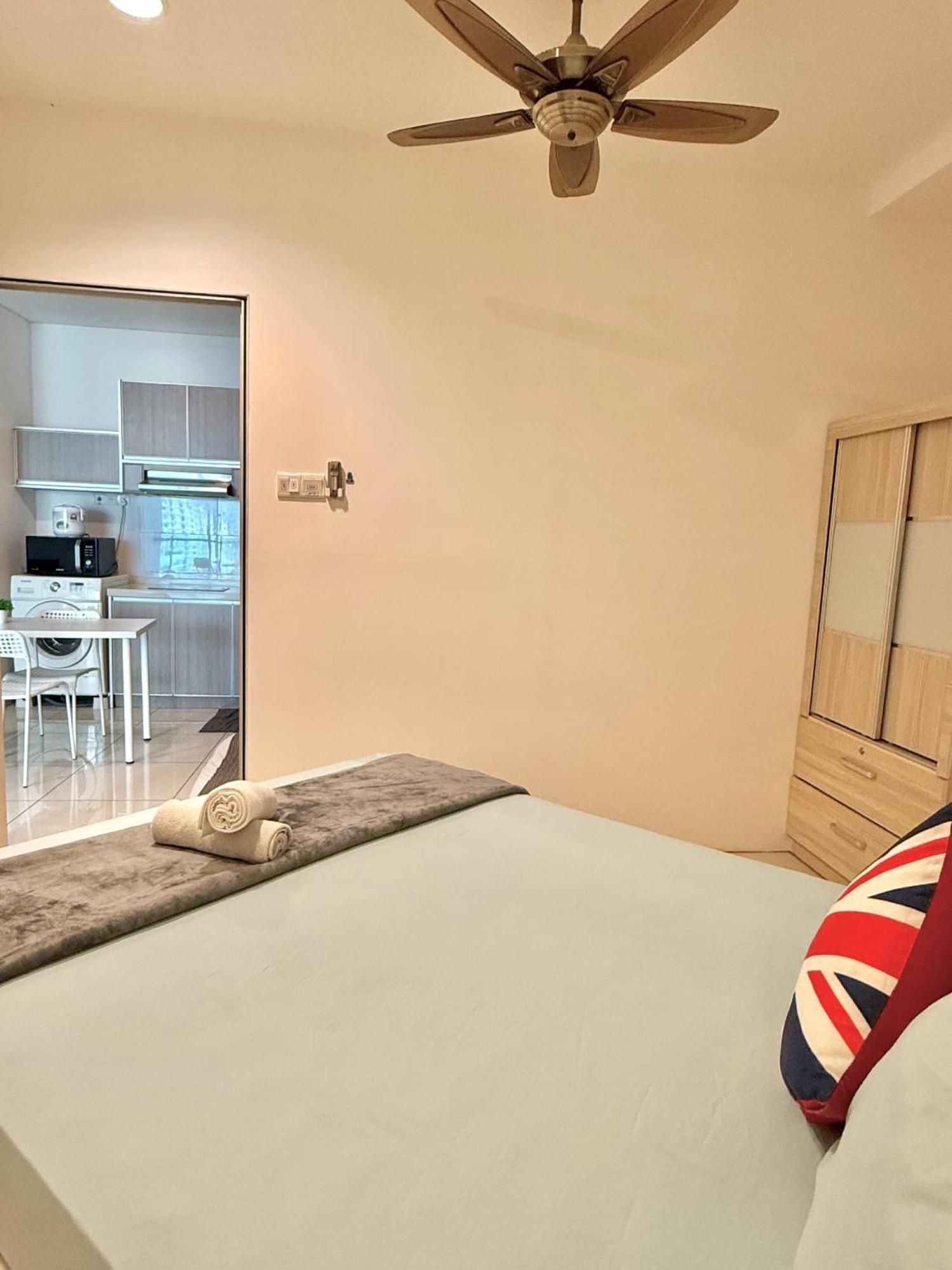 Mansion One By Sky Hive Apartment George Town Exterior photo